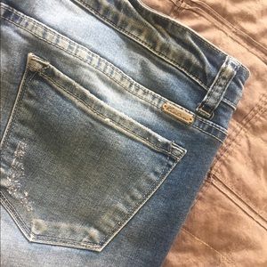 Kancan Skinny Size 7 (runs large)